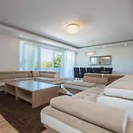 Apartmant & Rosa Medulin 4* Pomer