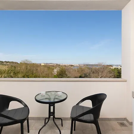 Apartmant & Rosa Medulin Guest house