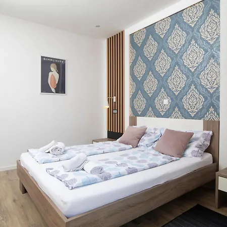 Apartmant & Rosa Medulin Guest house 4*