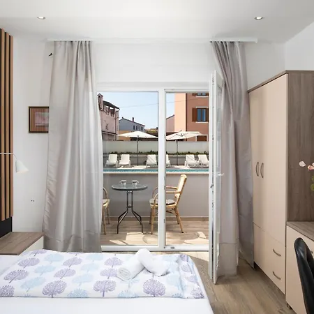 Apartmant & Rosa Medulin 4*