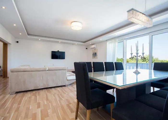 Apartmant & Rosa Medulin Pensionat Pomer