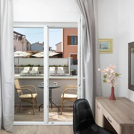Apartmant & Rosa Medulin Vendégház 4*